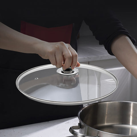 Eooch clear lid lets you monitor flavors while preserving heat