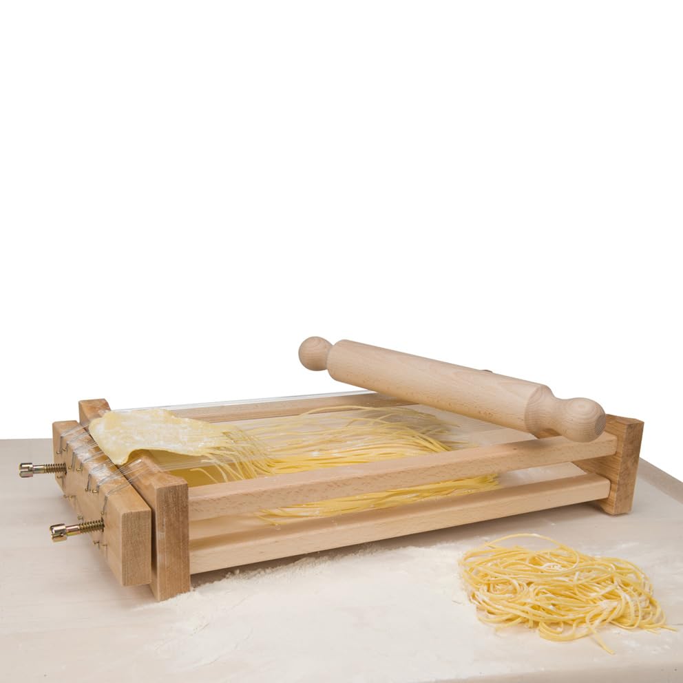 Close-up of Eppicotispai Chitarra strings and slanted board for easy dough cutting