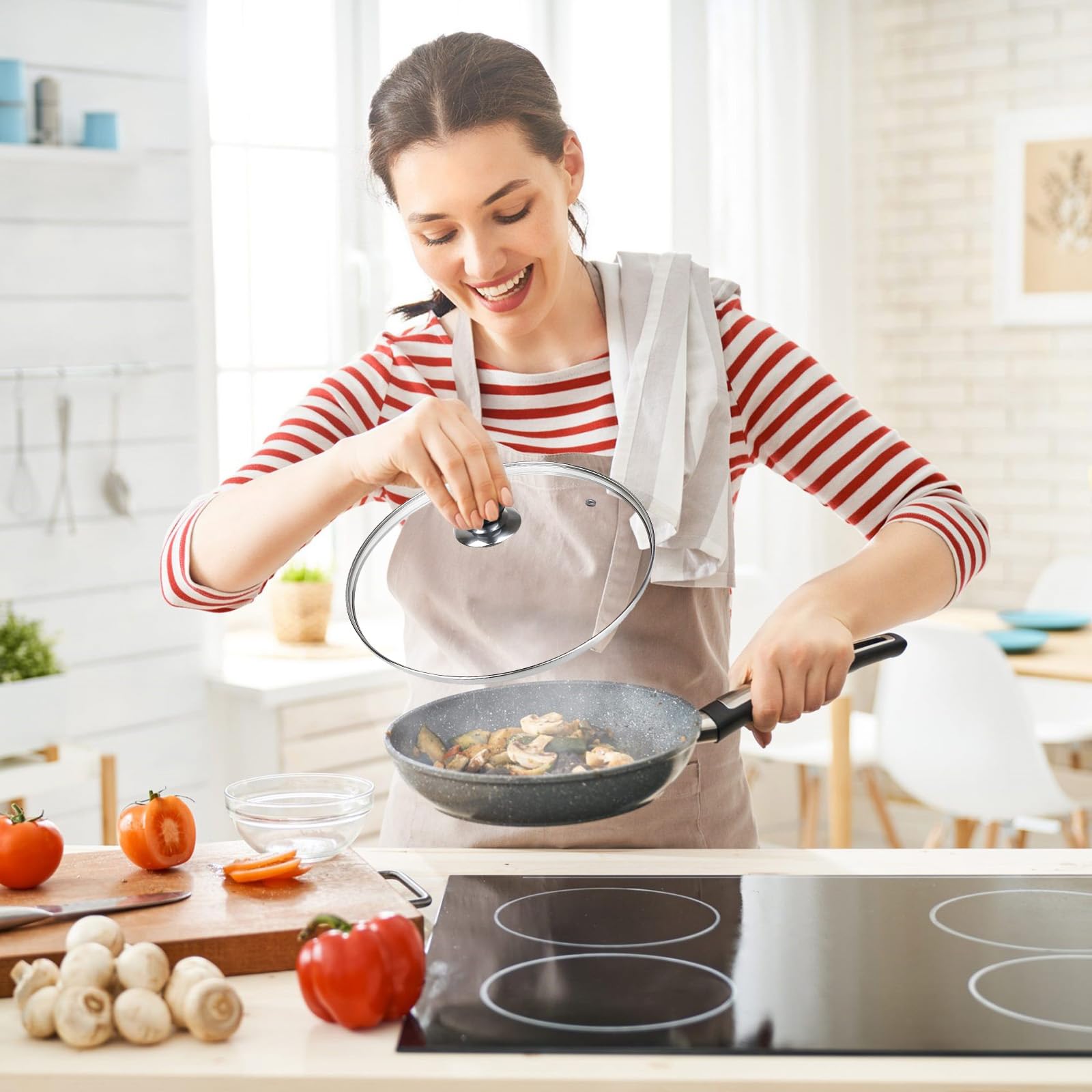 Eptcp 10-inch pan lid helps lock in steam and flavor