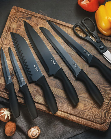 EUNA knife set features anti-rust coating that helps blades stay fresh longer.