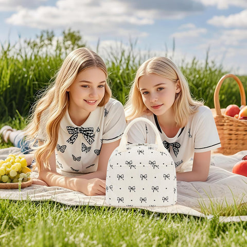 EurCross insulated lunch bag interior keeps meals fresh for school days.