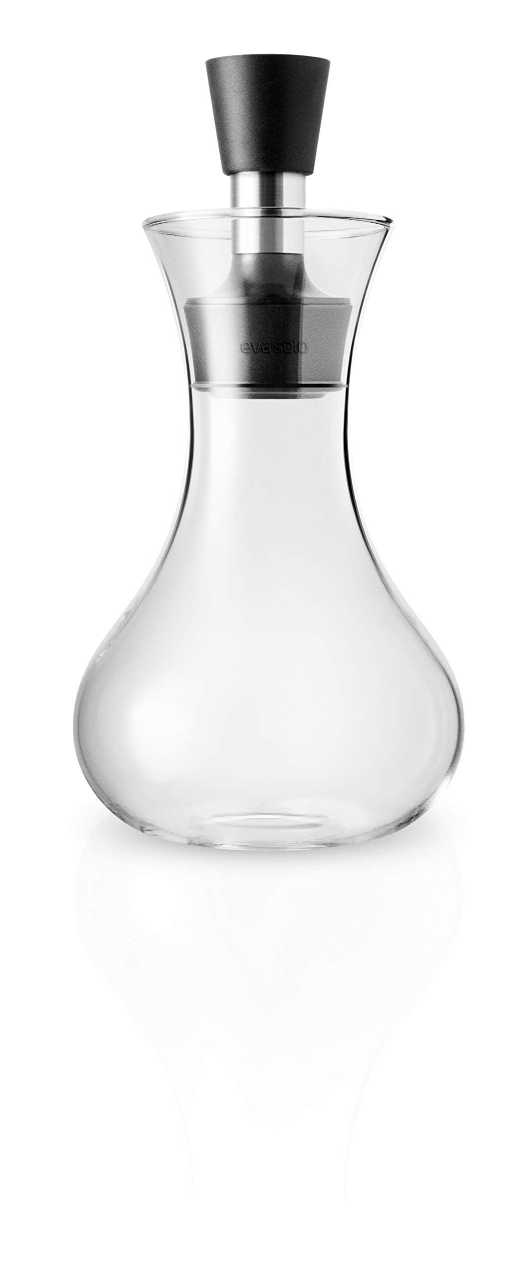 Eva Solo dressing shaker dishwasher-safe for easy cleanup after meals.