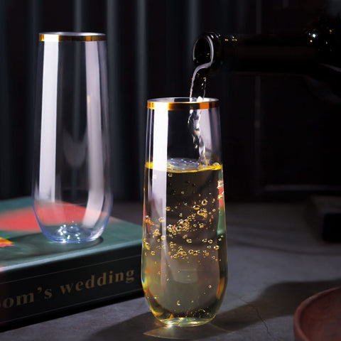 Bulk disposable champagne flutes for weddings and banquets by EventPartener