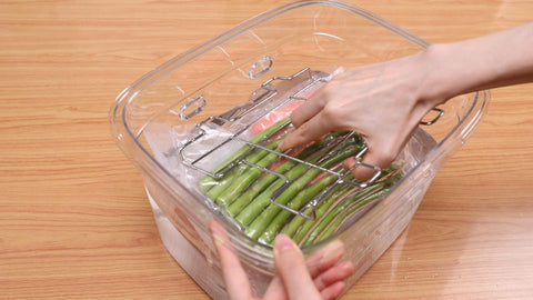 EVERIE 12qt container thickened lip for comfortable carrying