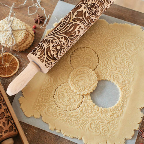 Evermarket easy-clean rolling pin cleans quickly under running water.