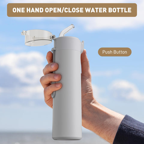 Exllena double-walled vacuum insulation keeps drinks hot or cold.