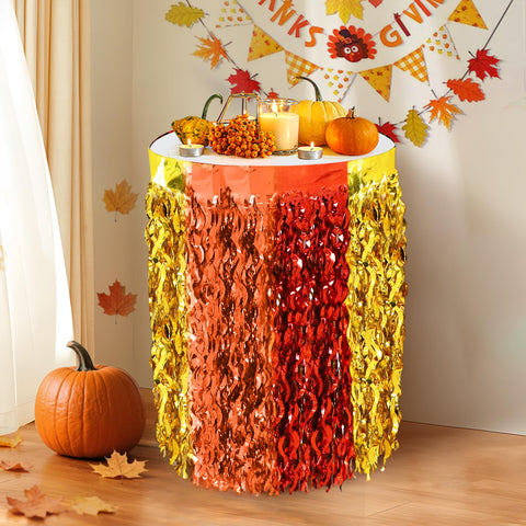 Faiclrr versatile decor for indoor and outdoor fall events.