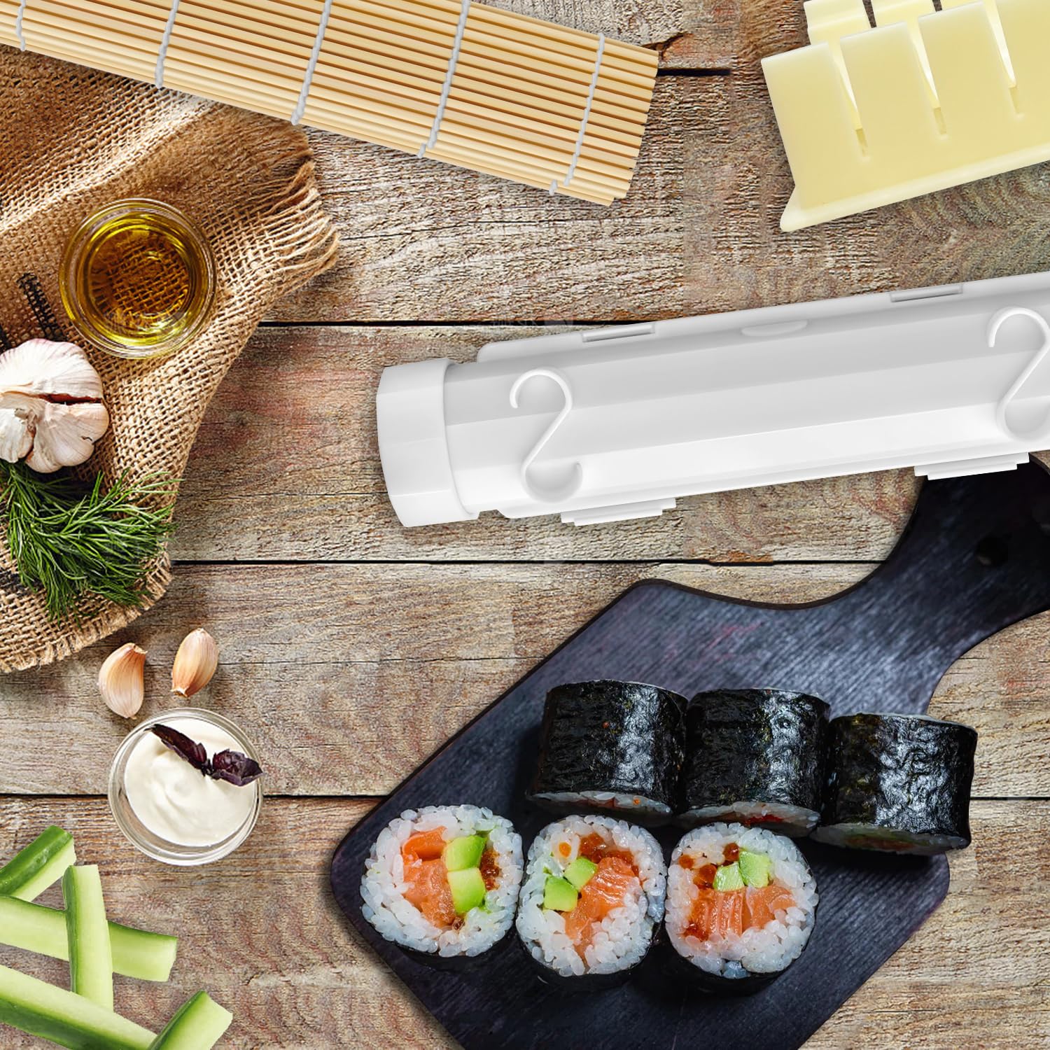 FALESHOS BPA-free materials promote safe, easy sushi making
