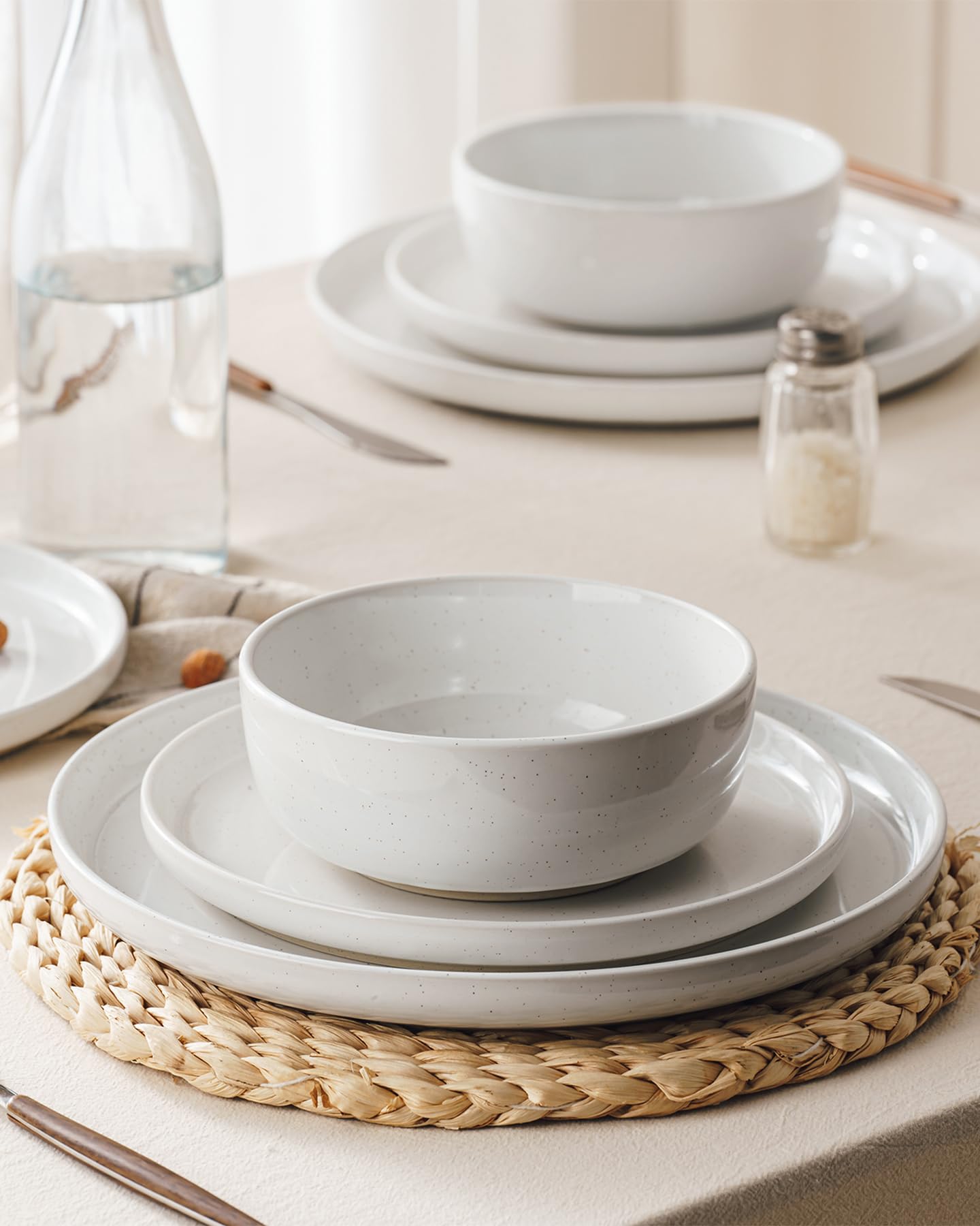 Famiware Milkyway cereal bowl ideal for breakfast cereals or soups.