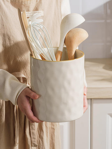 famiware Ocean Multiuse Vase doubles as decor and small-item storage in any room