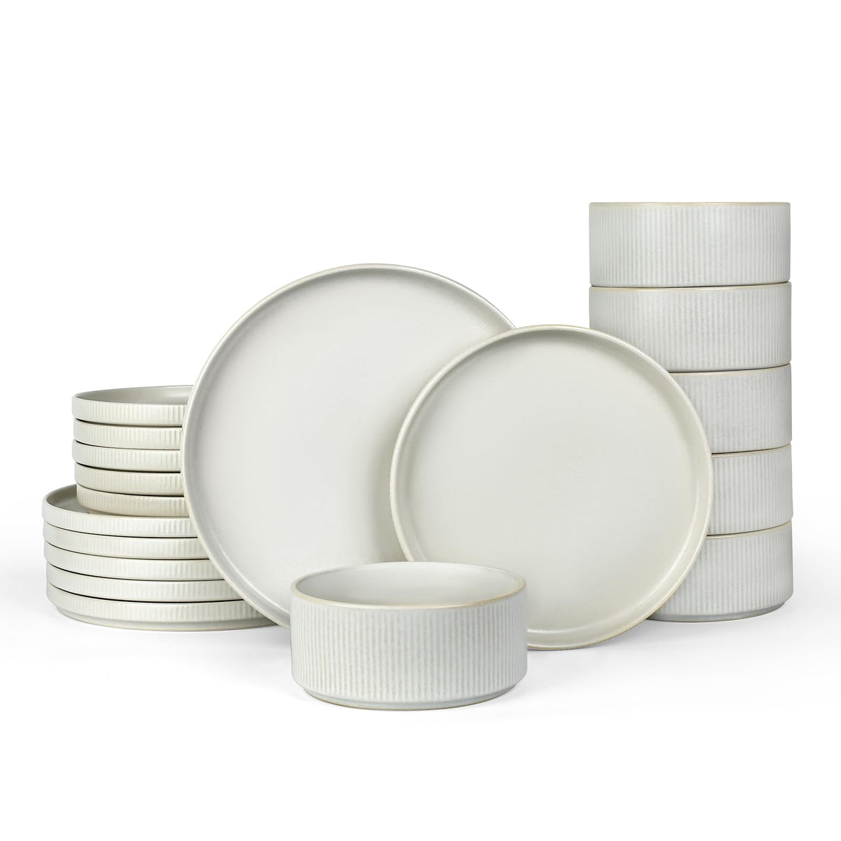 Famiware Star Plates and Bowls Set shows a stylish dining collection for family meals