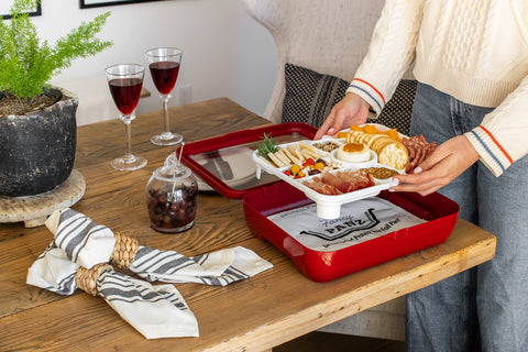 Fancy Panz tray with central dip bowl for easy sauce access.