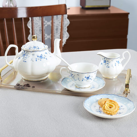 Fanquare packaging box shows gift-ready tea set