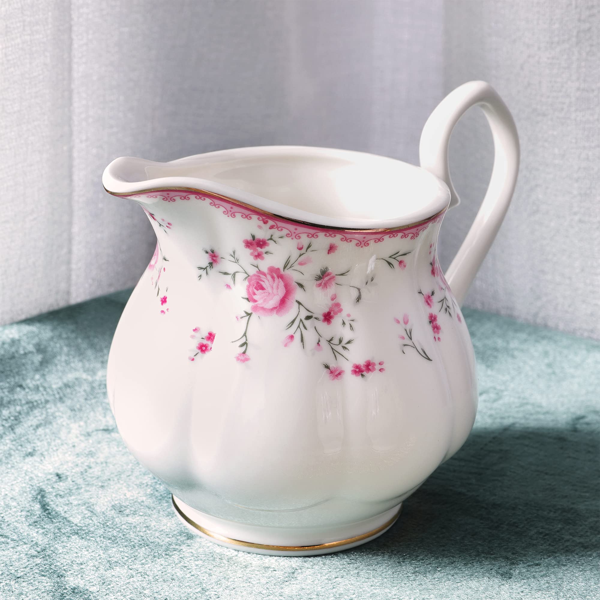 Fanquare sugar bowl showcases classic charm for a complete tea service.