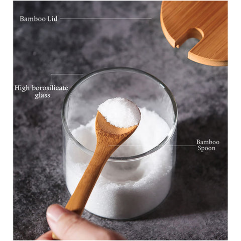 FANTESTICRYAN clear glass jars showcase spice colors for easy selection.