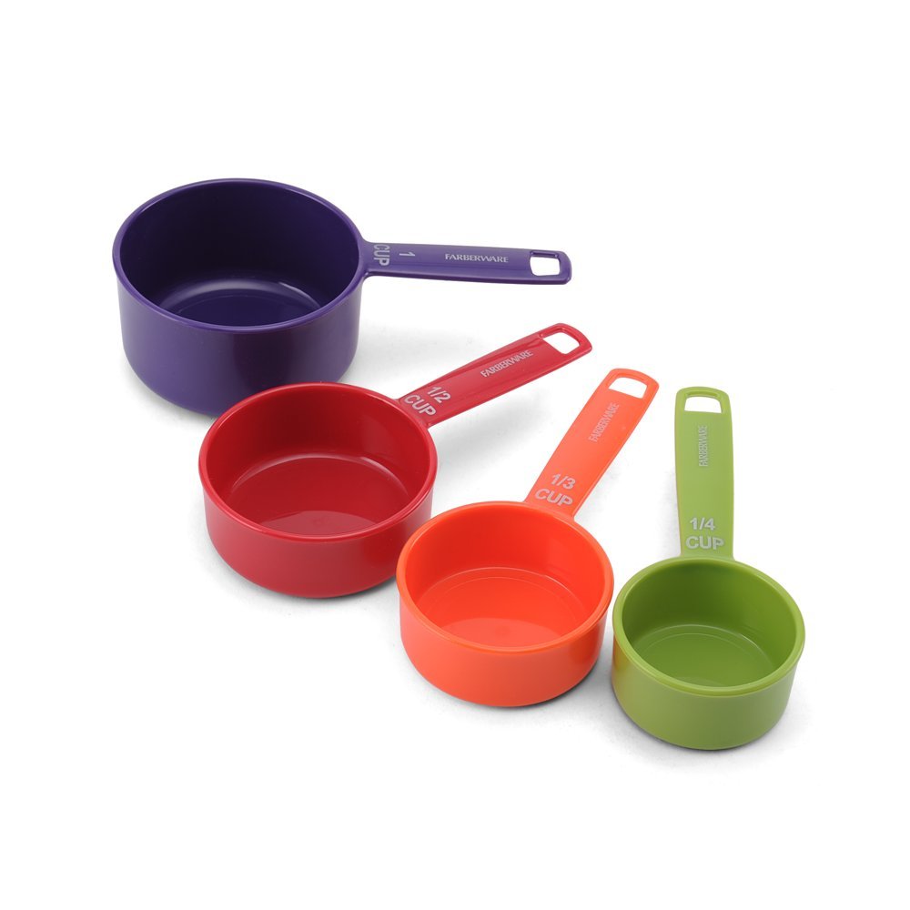 Farberware dishwasher-safe plastic measuring set cleans up easily after cooking