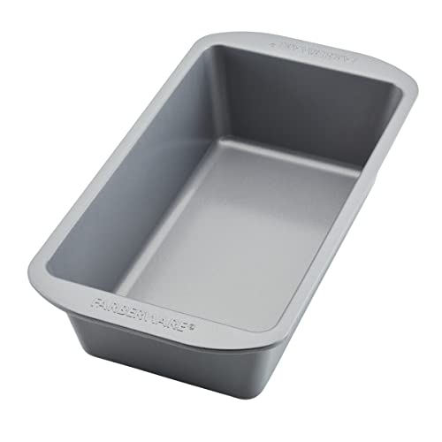 Farberware GoldenBake nonstick coating enables quick cleanup.