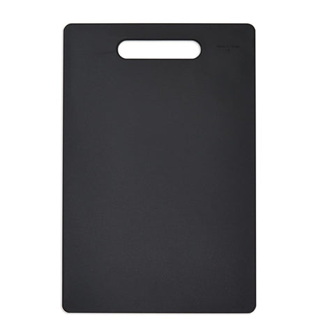 Farmlyn Creek cutting board shown as dishwasher-safe for quick cleanup.