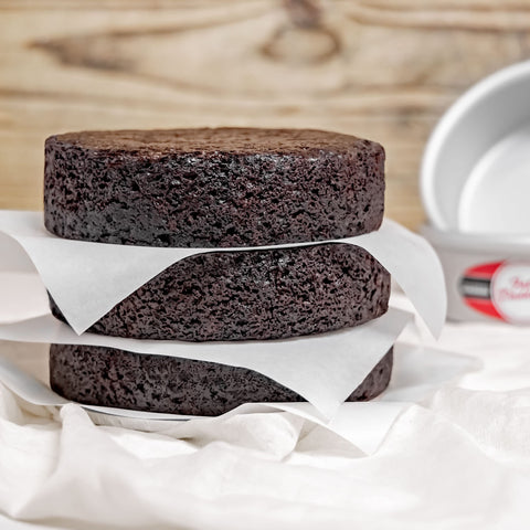 Fat Daddio's 9x3 side view showing durable construction for daily baking tasks.