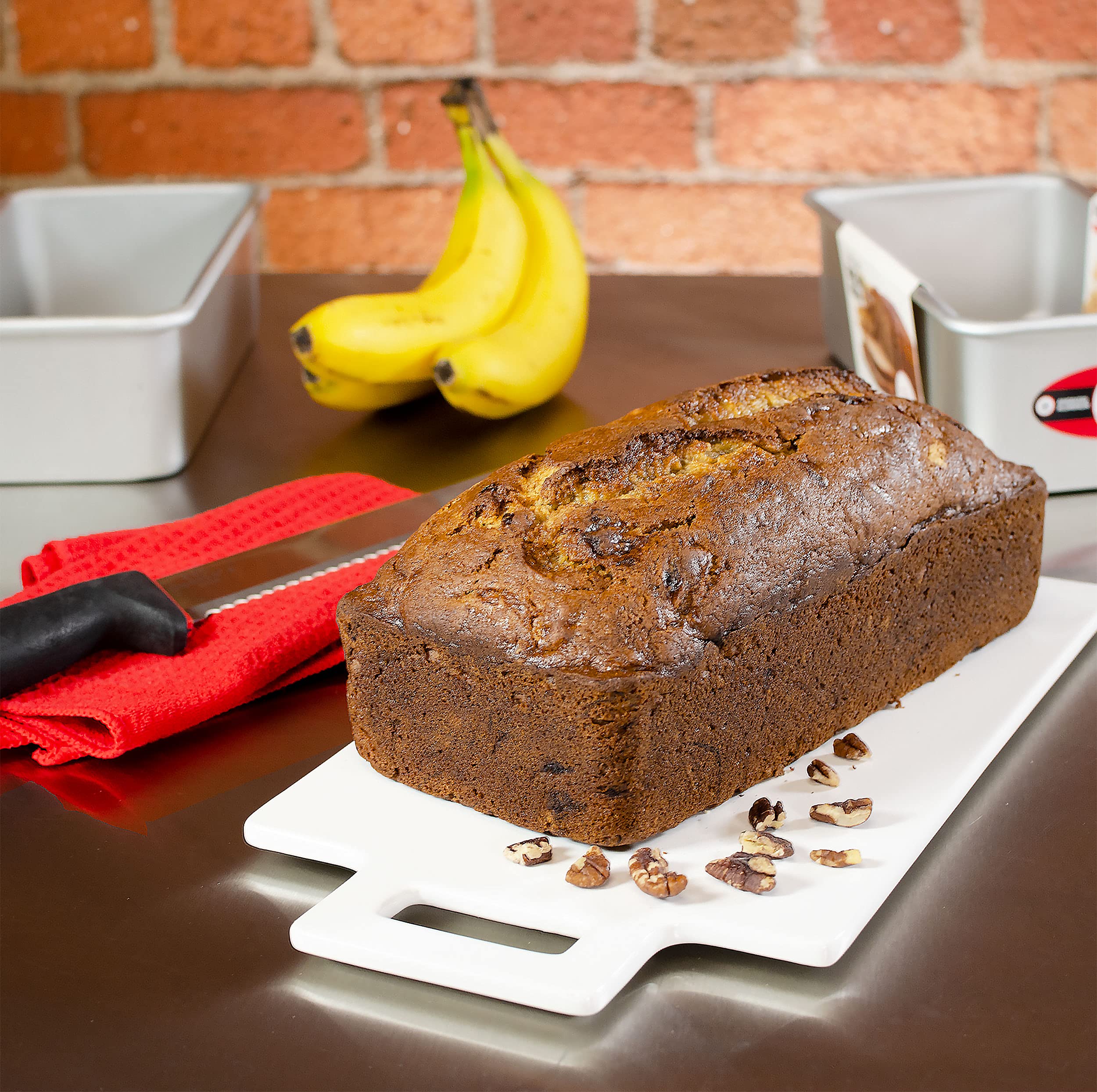 Fat Daddio's BP-5643 loaf pan oven-ready for versatile baking