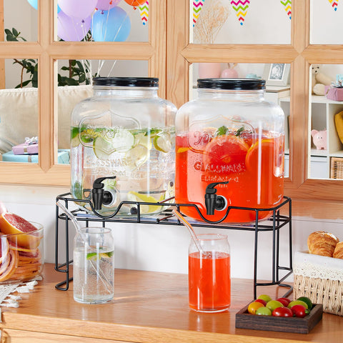 FavorFlavor plastic spigot ensures smooth pour and leak-free operation.