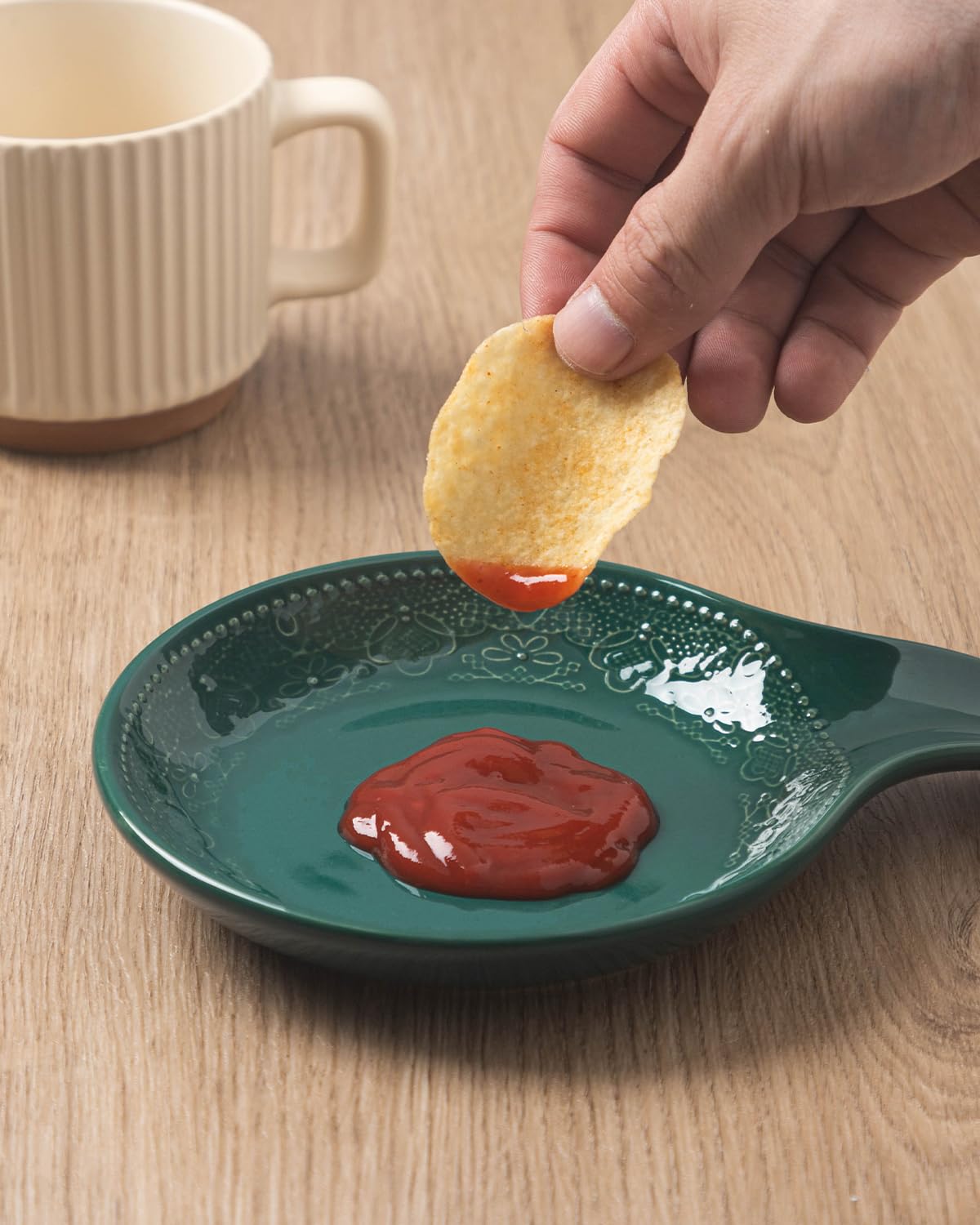 FE FUN ELEMENTS compact spoon rest enhances kitchen decor on counter or stove