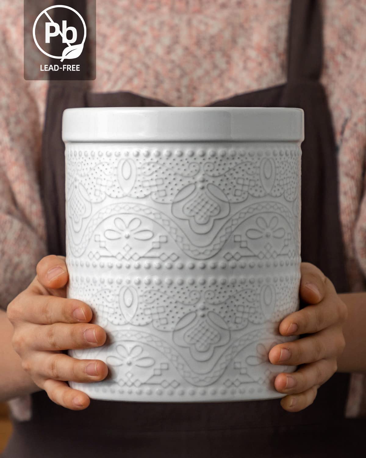 FE FUN ELEMENTS lace emboss design adds farmhouse charm to your kitchen.