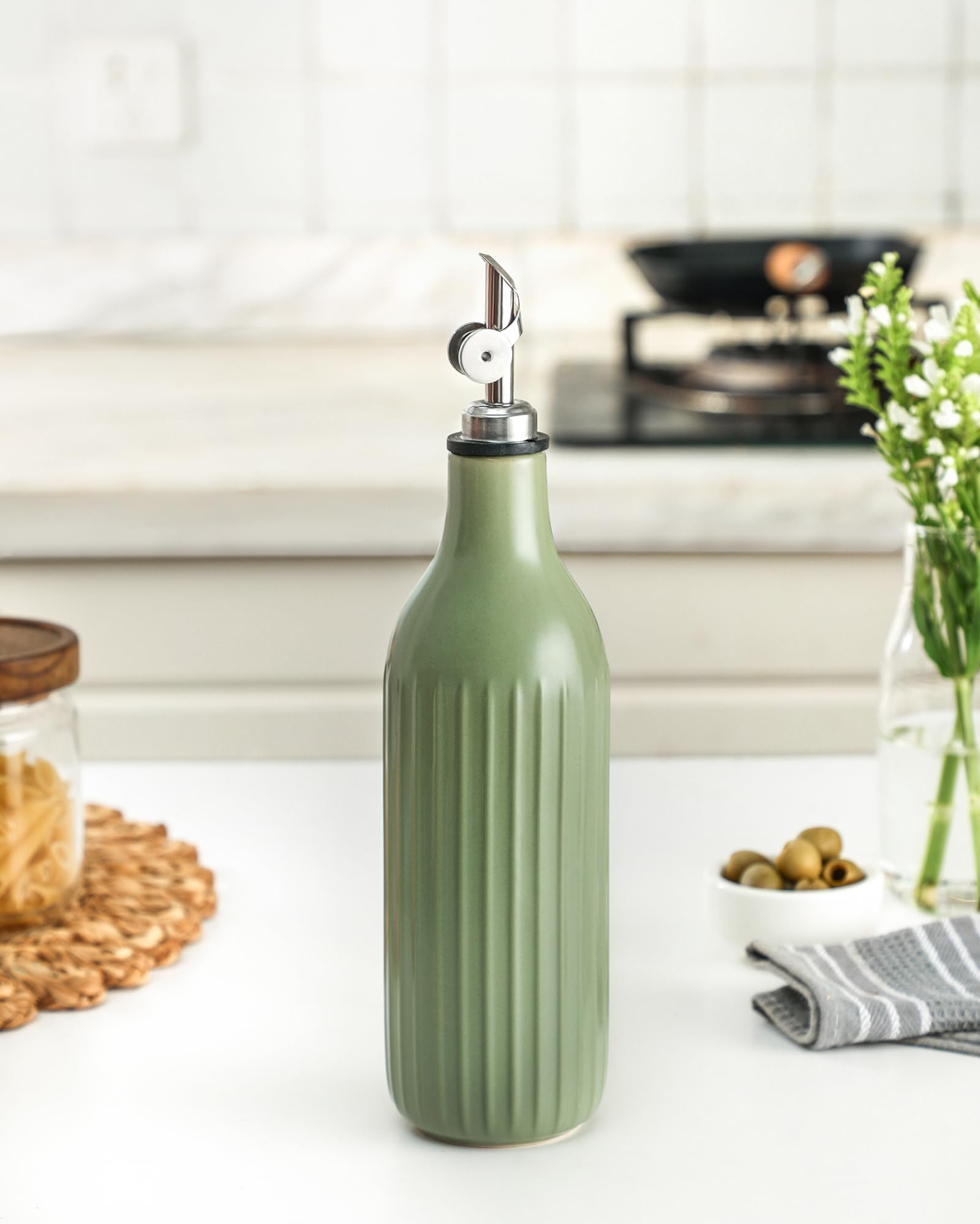 FE FUN ELEMENTS Olive Oil Dispenser Stainless Steel Spout for clean pours