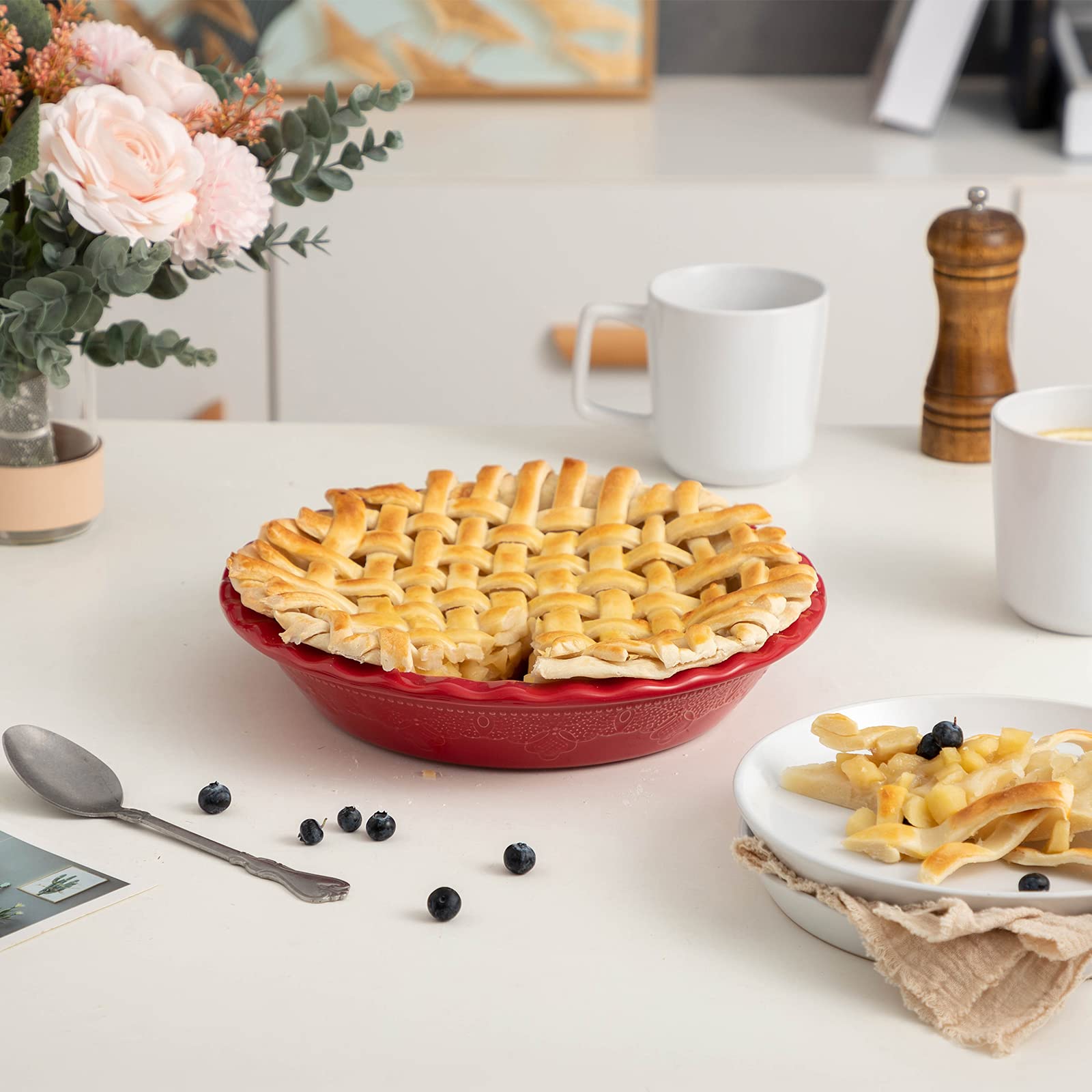 FE Fun Elements 9-inch ceramic pie pan delivers steady heat for crisp crusts.
