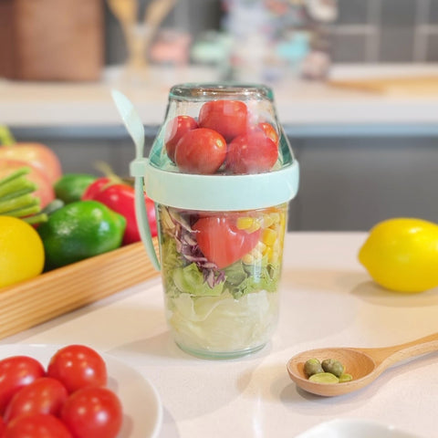 Felli twist-top compartment keeps mix-ins separate for freshness