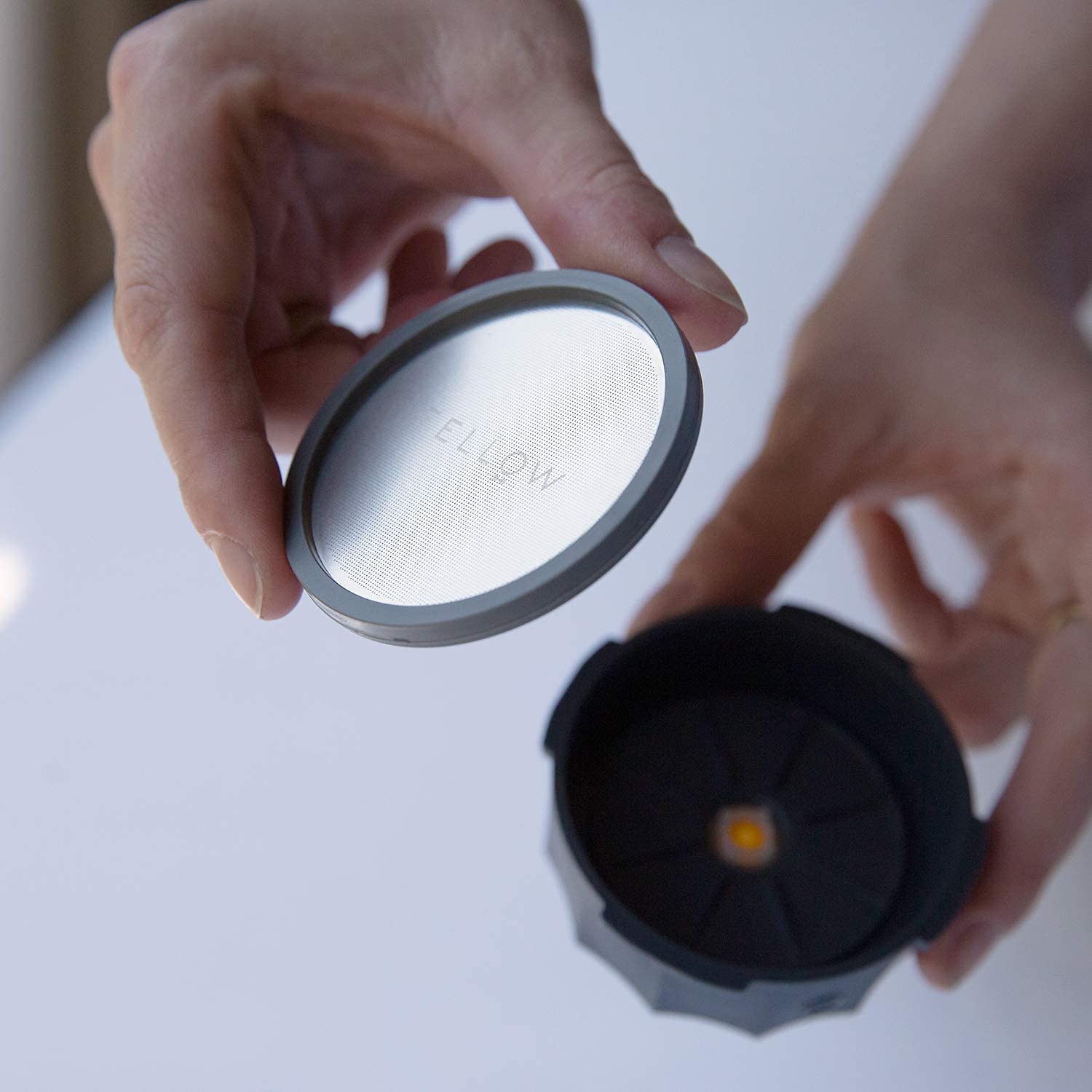Leak-free brew system minimizes spills during busy mornings.