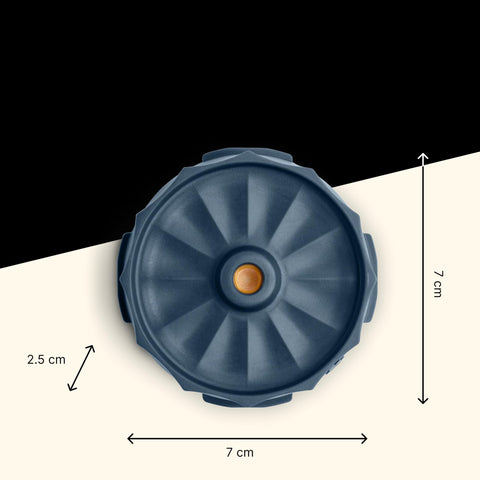 Reusable metal filter reduces waste and simplifies cleanup with Prismo.
