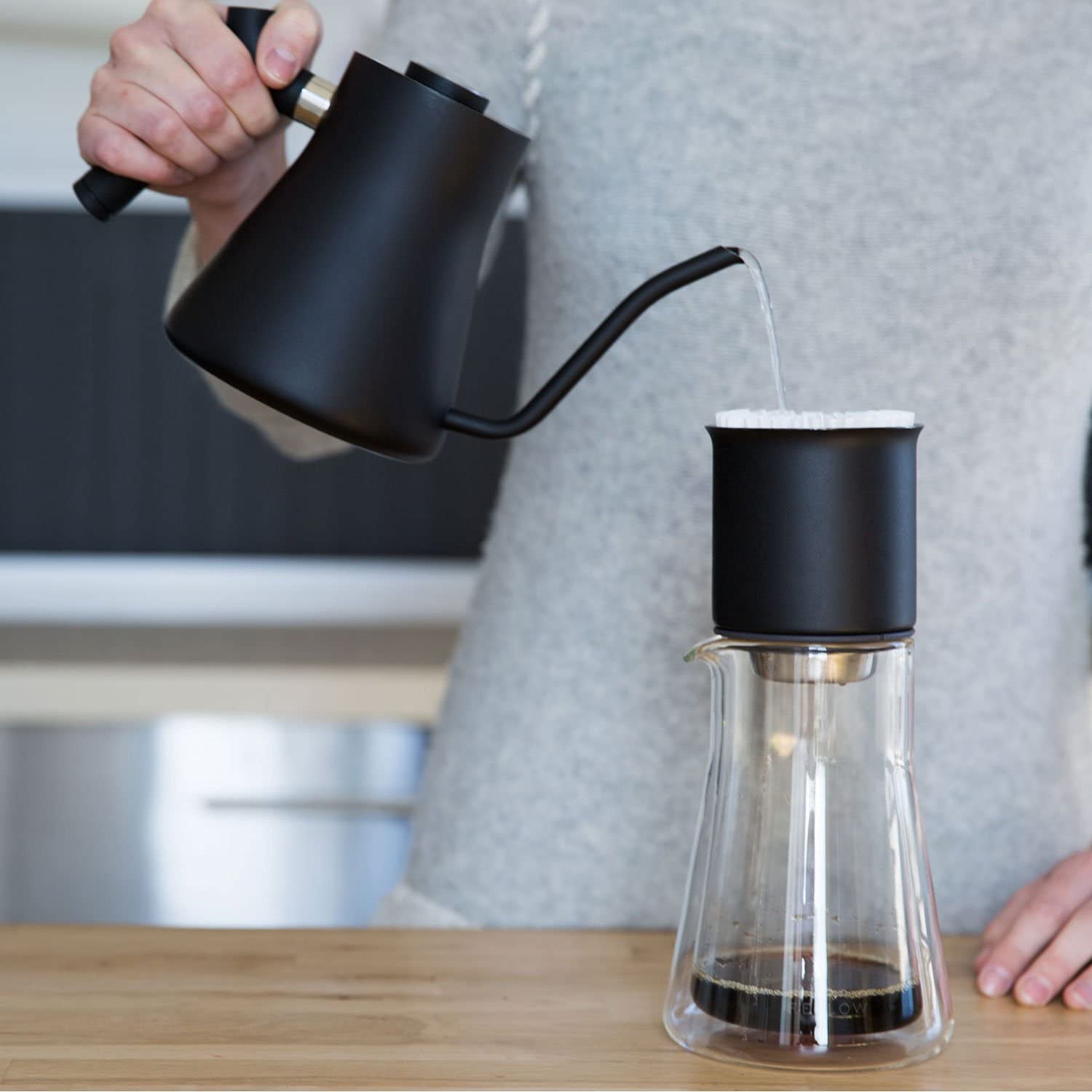 Fellow Stagg 20 oz clear pitcher ideal for everyday kitchen use.
