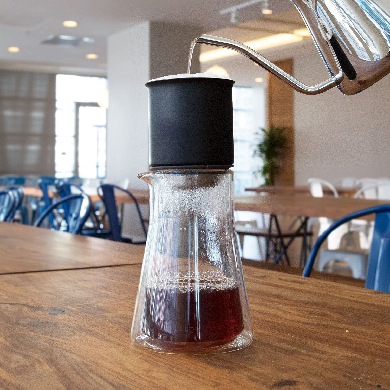 Fellow Stagg pairs with Stagg line accessories for a cohesive setup.