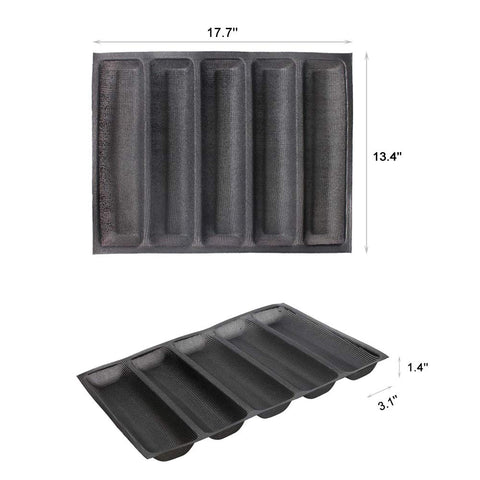 FETESUR silicone perforated sandwich mold creates crisp bread edges.
