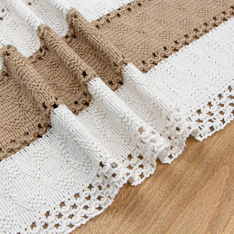 FEXIA boho table runner enhances wedding decor with boho flair.