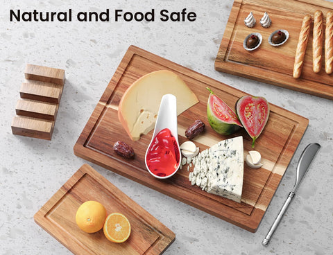 Fibogollo large acacia board with juice groove, ideal for meats and vegetables.