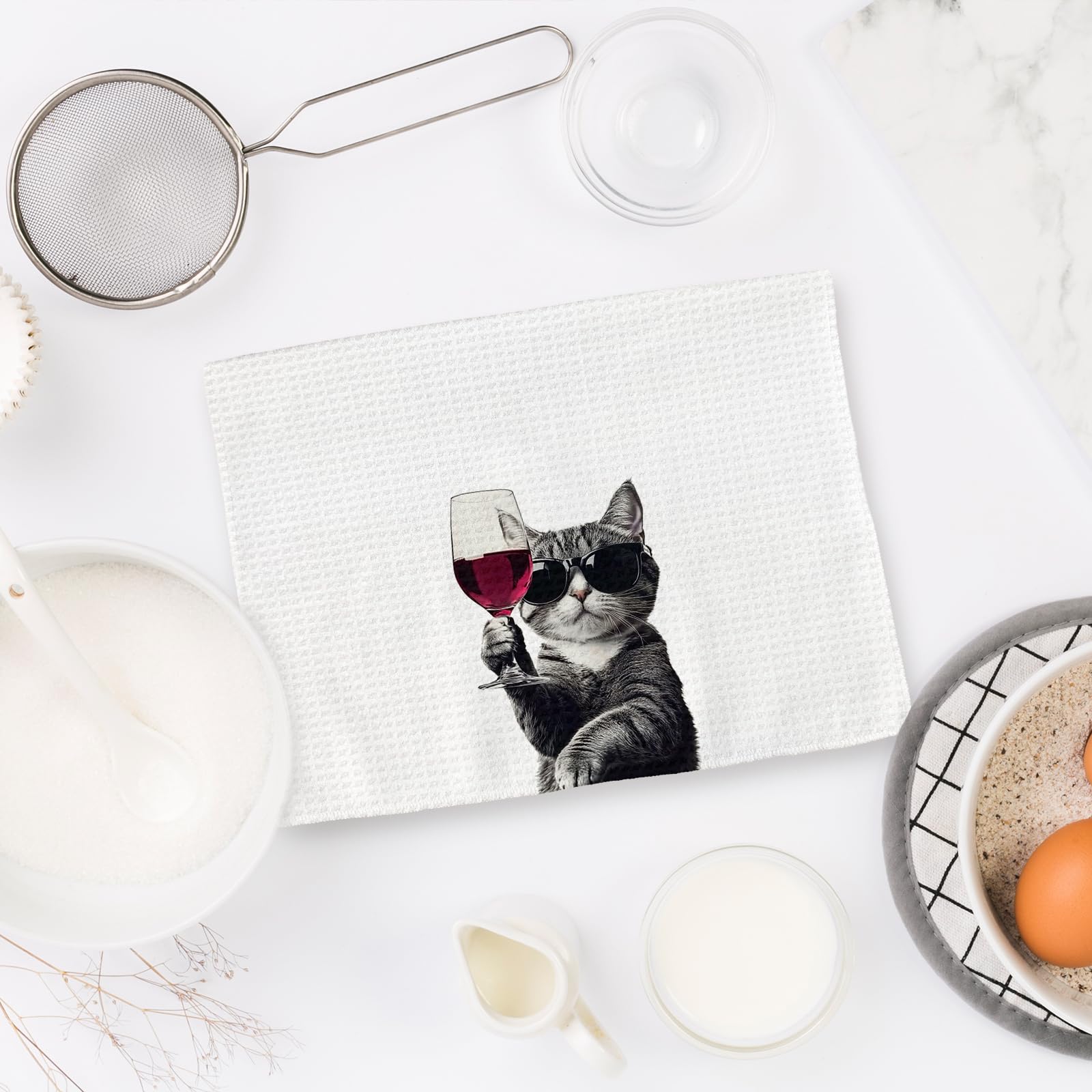 FIicy gift-ready towel makes a thoughtful present for cat lovers.