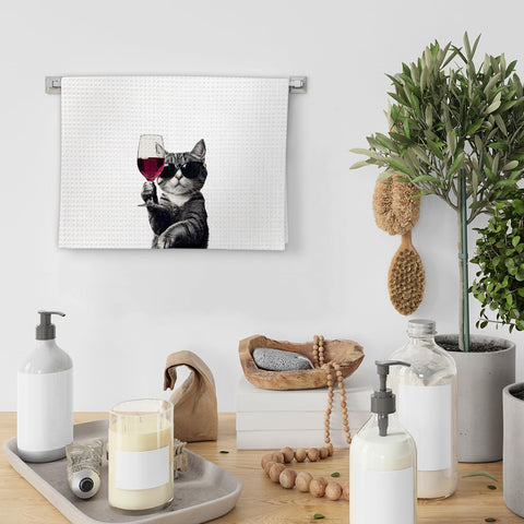 FIicy cat-themed towel for seasonal decor and everyday flair.