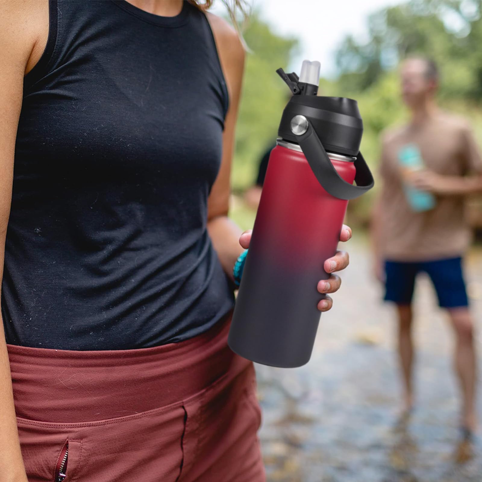 Fijinhom travel-ready bottle with secure cap fits backpacks and cup holders.