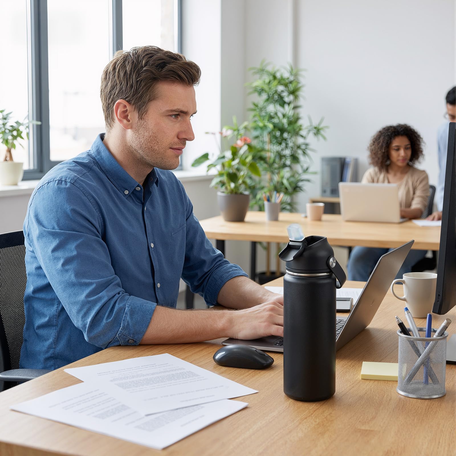 Fijinhom travel-friendly hydration companion for office, gym, and outdoors.