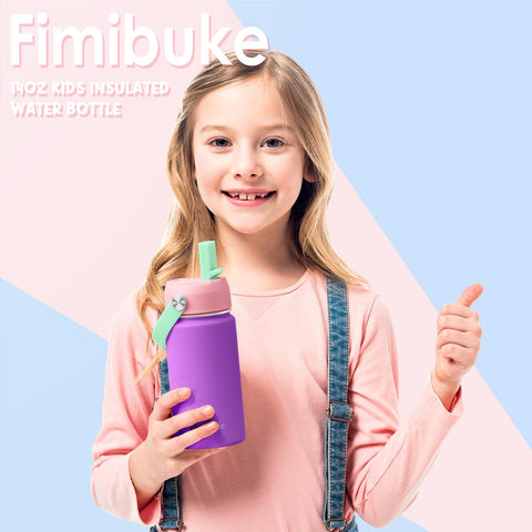 Fimibuke bottle in outdoor play setting supports on-the-go hydration.