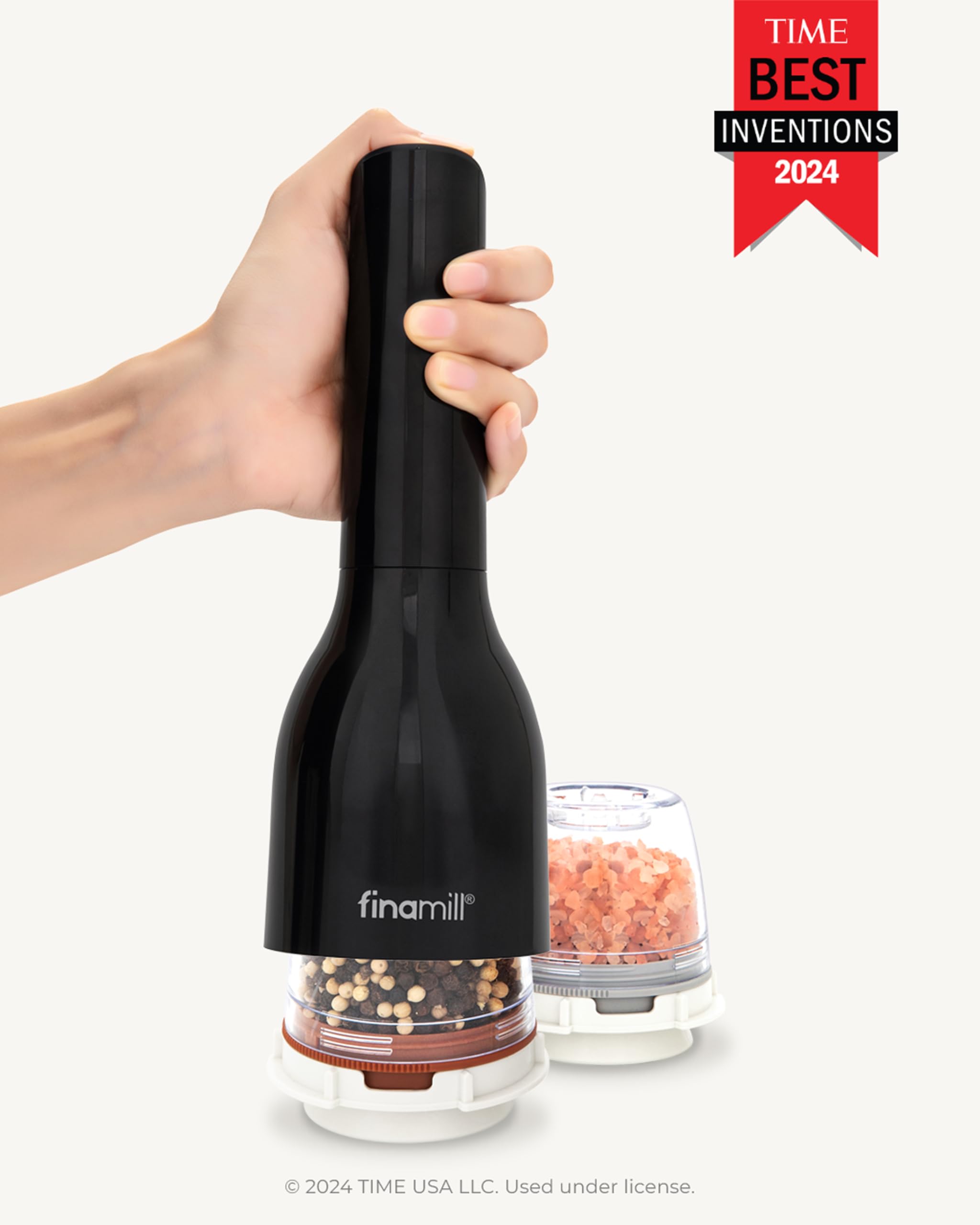 Close-up of the ceramic grinder delivering consistent grind