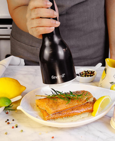 Interchangeable spice pods to keep flavors separate