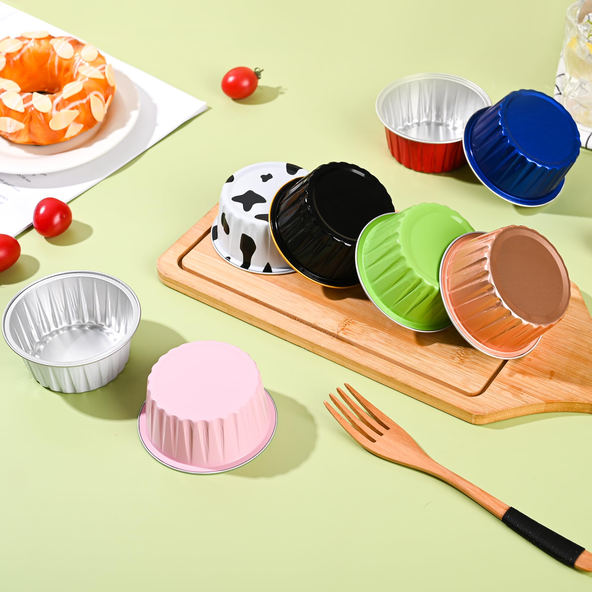 Findful even-heating cups ideal for caramel puddings and single-serve desserts.