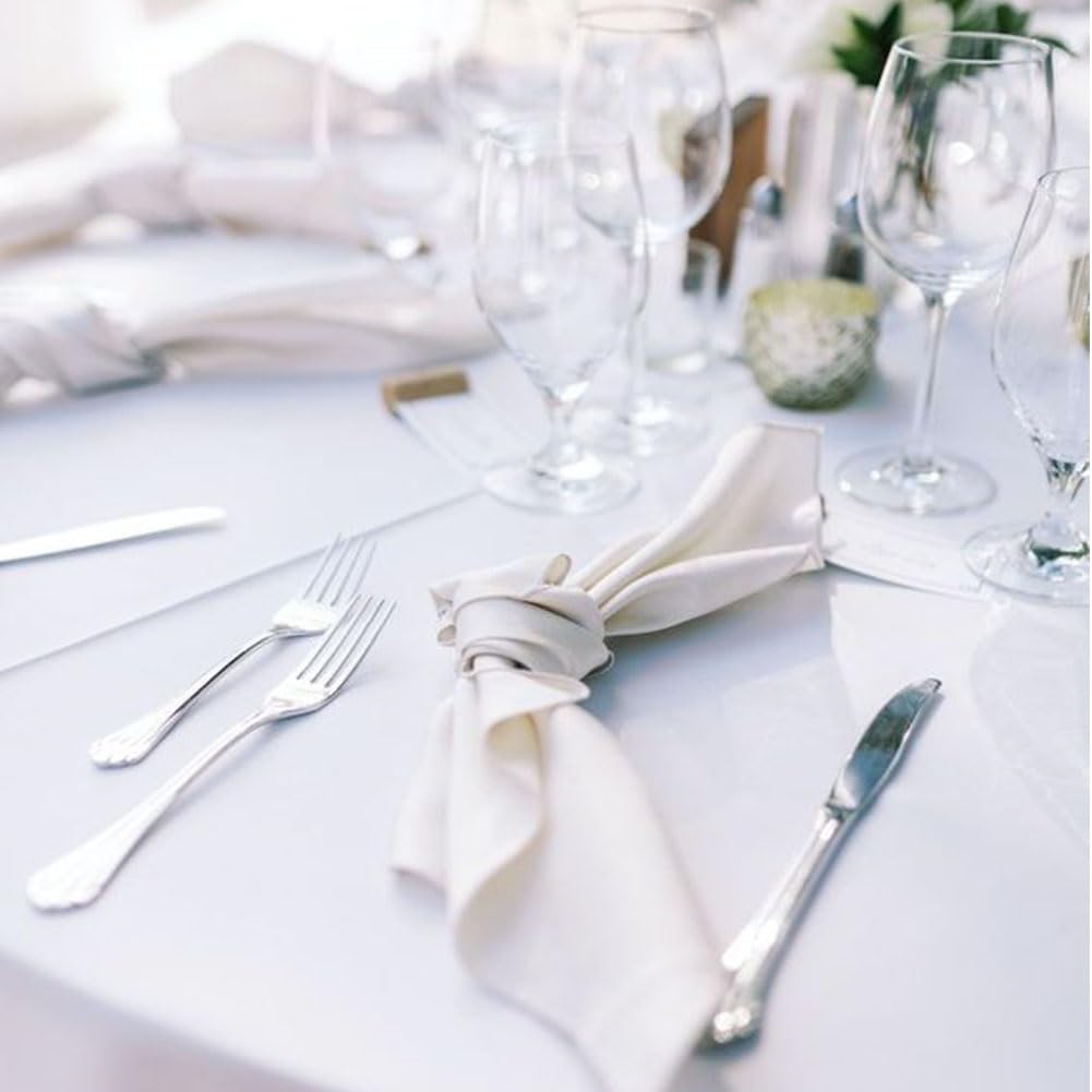 FindYou tablecloth adds refined decor for weddings and parties.