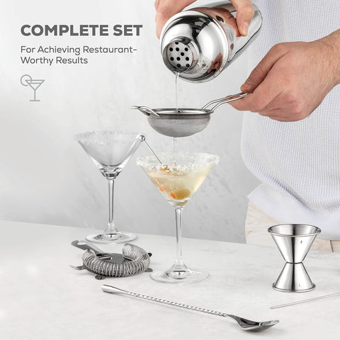 FineDine double jigger showing ¾ oz and 1¾ oz measurements for accuracy.