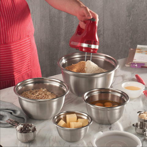 FineDine bowls with tight-fitting lids preserving freshness