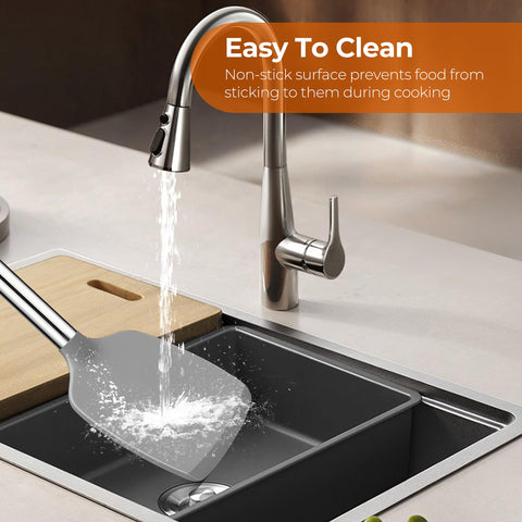 FINENUT stainless-steel handle with silicone wrap reduces heat transfer.