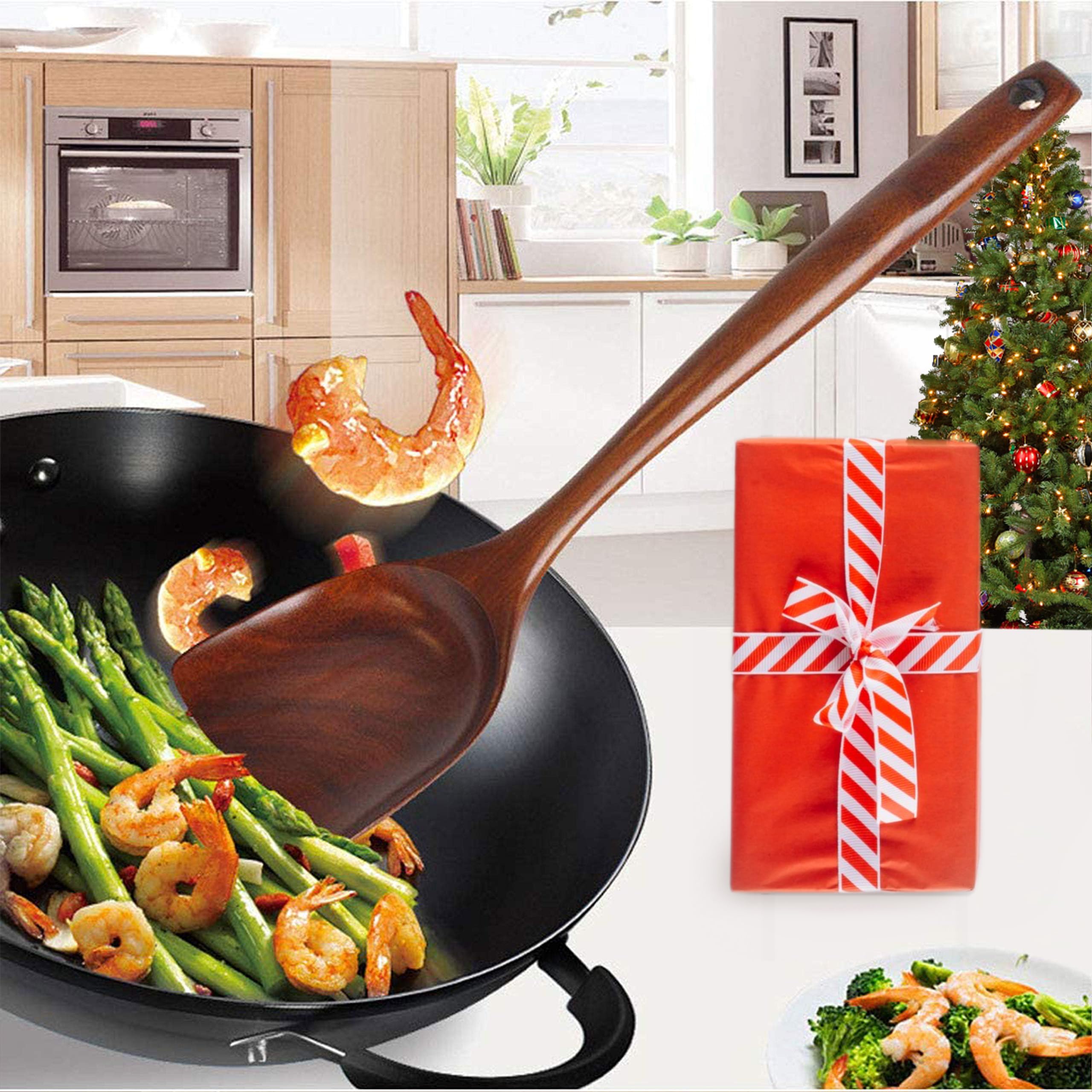 FJNATINH hand-polished teak utensils feel silky and comfortable to grip.